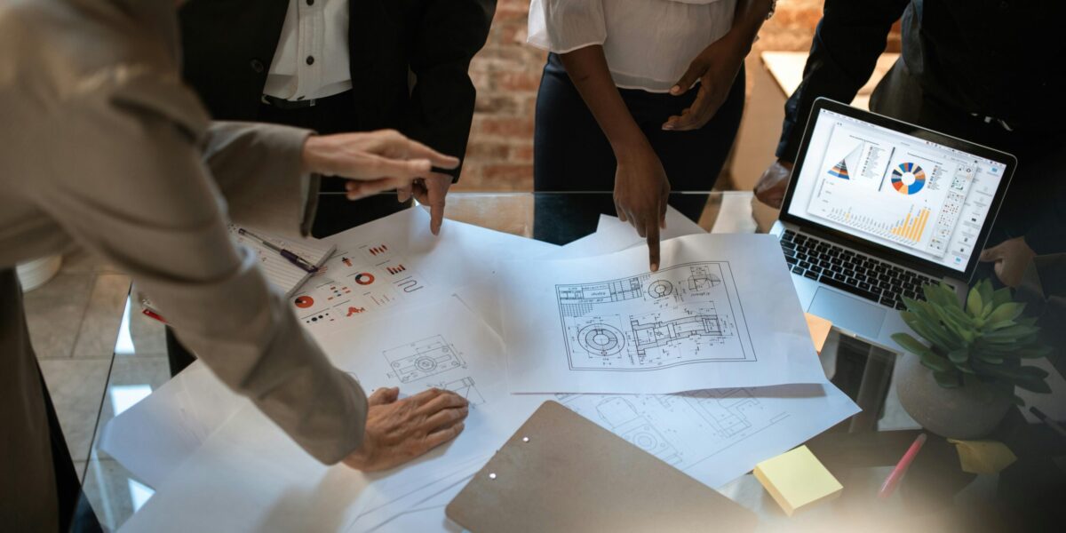Designing the Hybrid Workforce: Data over Drama