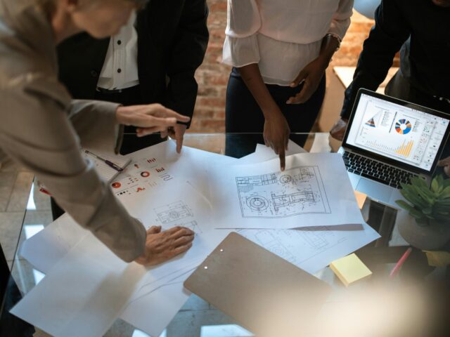 Designing the Hybrid Workforce: Data over Drama